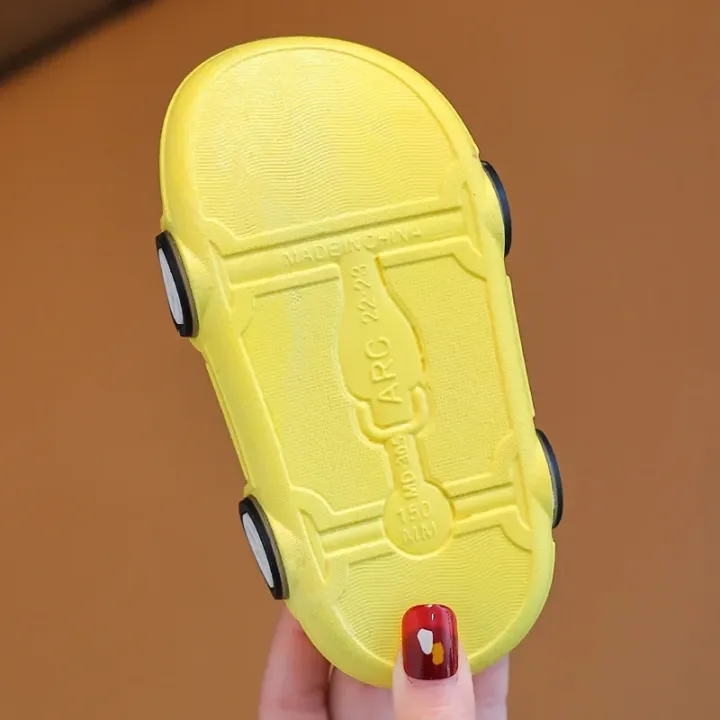 Summer%20Home%20Slippers%202024%20Kids%20Soft%20Soled%20Non-slip%20Sandals%20Fashion%20Car%20Design%20slippers%20Baby%20Unisex%20EVR%20Baby%20Beach%20Shoes%20-%20Image%207
