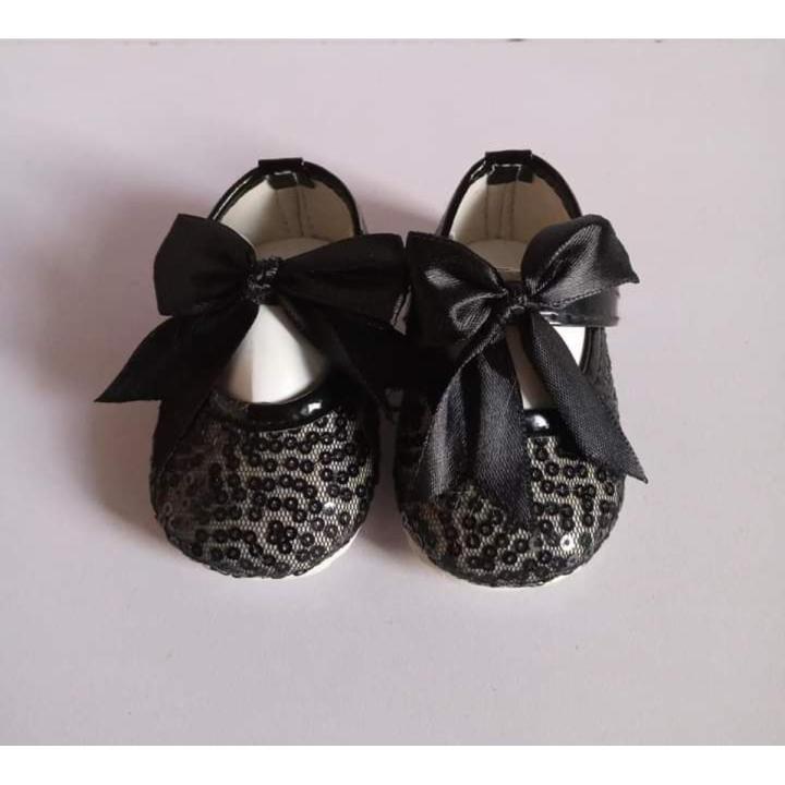 baby fancy shoes with stars. baby black shoes