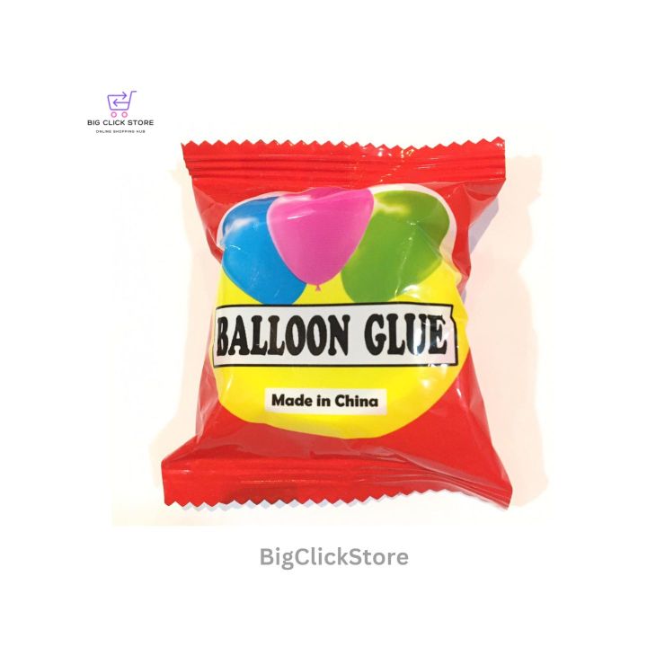 Double%20Sided%20Dotted%20Tape-Glue%20Dot%20-100%20PCs%20Dots%20Tape%20For%20Balloons%20Attachment-%20Removable%20Glue%20Tape%20For%20Party%20Decoration%20-%20Image%207