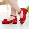 Korean version of heels, princess girls' dance spring middle and high school students, shallow mouth shoes, special price. 