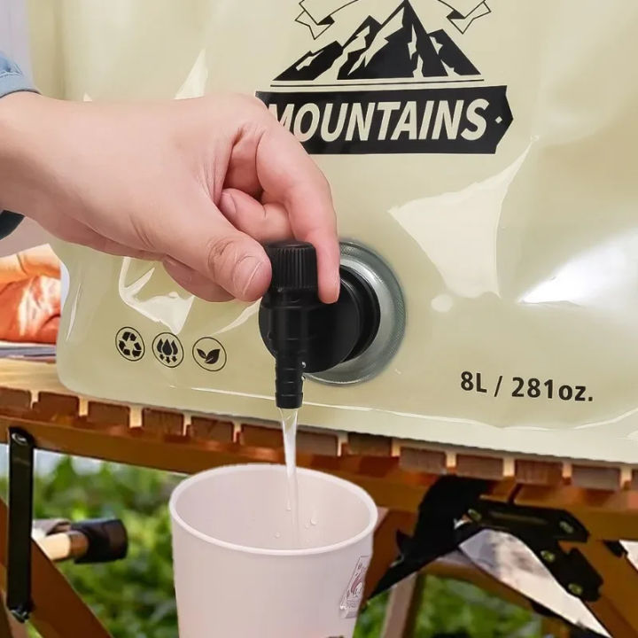 Portable%20Camping%20Water%20Bag%20with%20Faucet,%20Collapsible%20Water%20Container,%208L%20Foldable%20Water%20Bag%20with%20Handle,%20Camping%20Supplies%20-%20Image%203