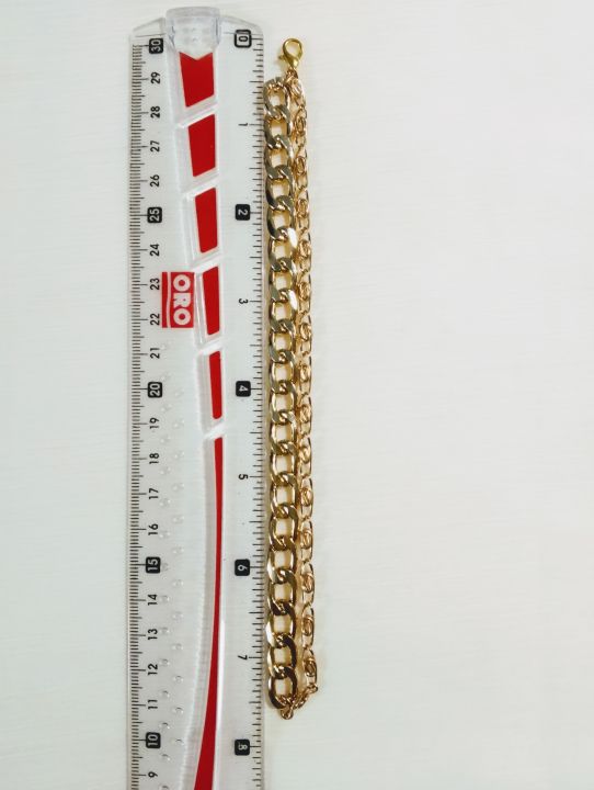 Bracelets%20of%20Chains%20%7C%20Double%20Chain%20%7C%20Fashion%20Accessories%20%7C%20Elegant%20and%20Lightweight%20Jewelry%20-%20Image%202
