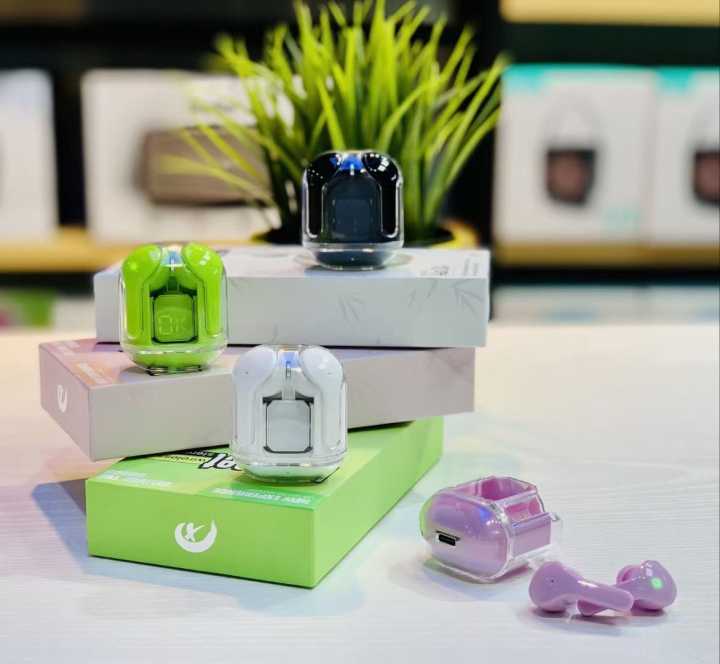 Air%2031%20TWS%20Earbuds%20Airpods%20%7C%20Wireless%20earbuds%20with%20charging%20%7C%20Transparent%20crystal%20earbuds%20in%20different%20colours%20%7C%20Bluetooth%20Earbuds%20-%20Image%206