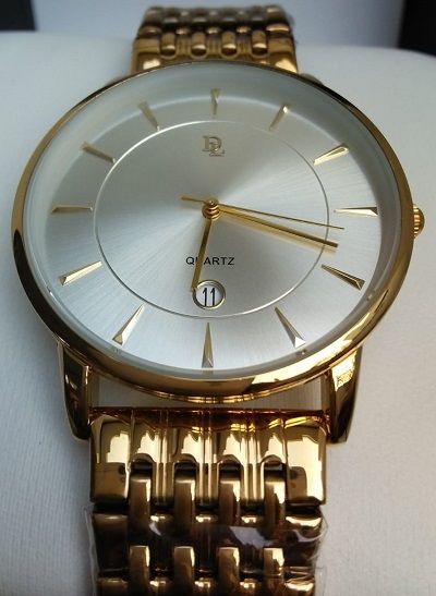 Premium%20Quality%20DL%20Watch%20Date%20Golden%20Chain%20Watch%20-%20Image%204