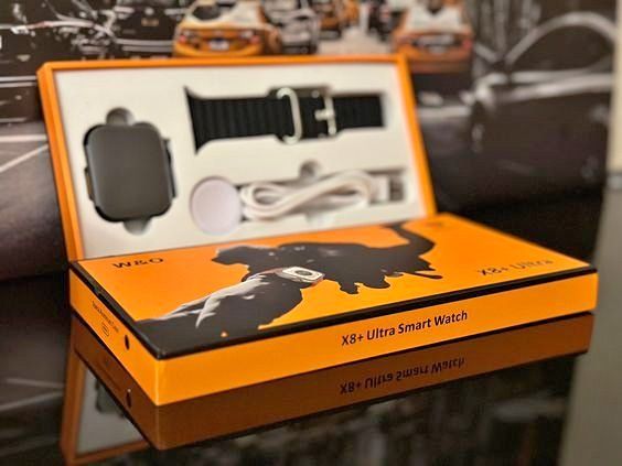 PACK%20OF%2002%20WATCHES%20HUBLOT%20SKELETON%20WATCH%20AND%20X8%20ULTRA%20SMART%20WATCH%20-%20Image%202