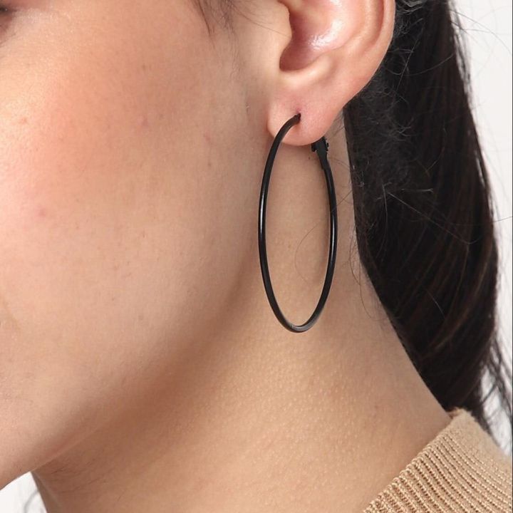 Pairs%20of%206%20Multicolor%20Round%20Hoop%20Earrings%20For%20Women%20and%20Girls%20-%20Image%203