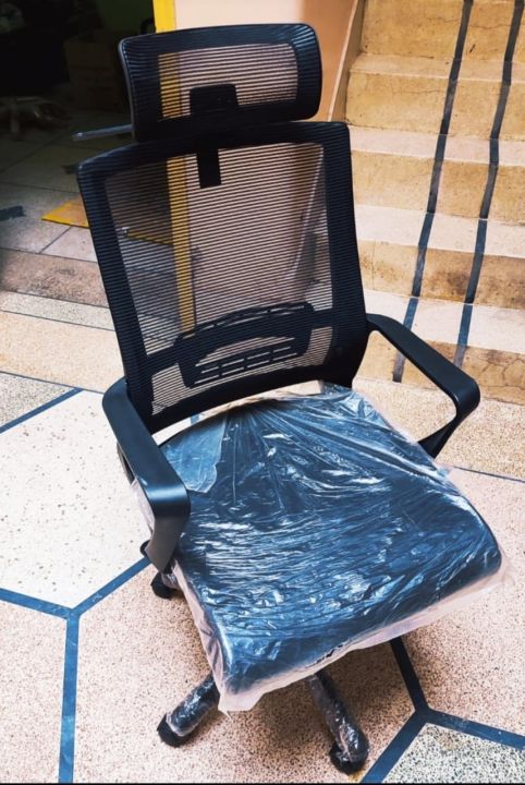 Office%20Computer%20Chair%20with%20Adjustable%20Headrest%20Swivel%20Reclining%20Gaming%20Chair%20-%20Image%204