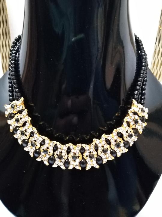 Ladies%20Black%20Stone%20Necklace%20With%20Earrings-%20-%20Image%203