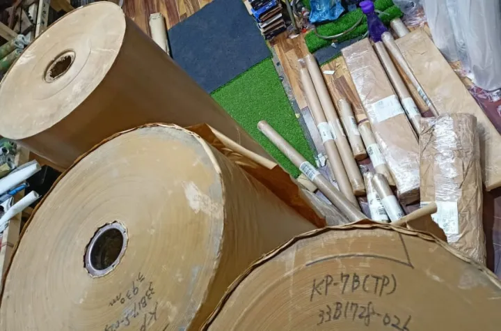 brown%20paper%20packing%20sheet%20/%20brown%20roll%20/%20packing%20paper%20/%20wrapping%20materials%20-%20Image%203