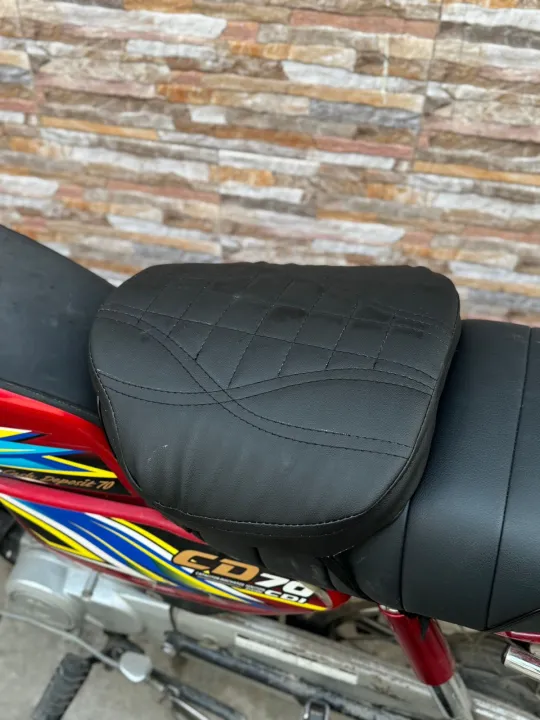 Water%20Proof%20Bike%20Seat%20Cushion%20/Motorcycle%20Seat%20Cover%20/%20Motor%20Bike%20Long%20Route%20Cushion%20Long%20Travel%20Seat%20Comfortable%20(Molty%20Foam%201inch)%20with%20fine%20quality%20Crocodile%20pattern%20stitching%20-%20Image%203