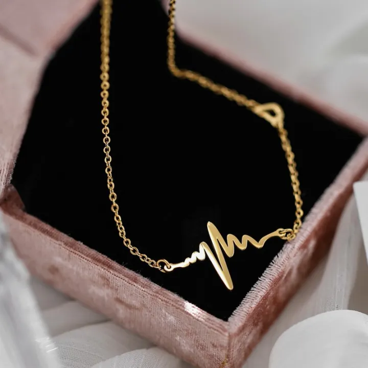 Heart%20Wave%20Necklace%20For%20Women%20-%20Elevate%20Your%20Look%20With%20Stylish%20Necklace%20For%20A%20Romantic%20And%20Elegant%20Appearance%20-%20Image%206
