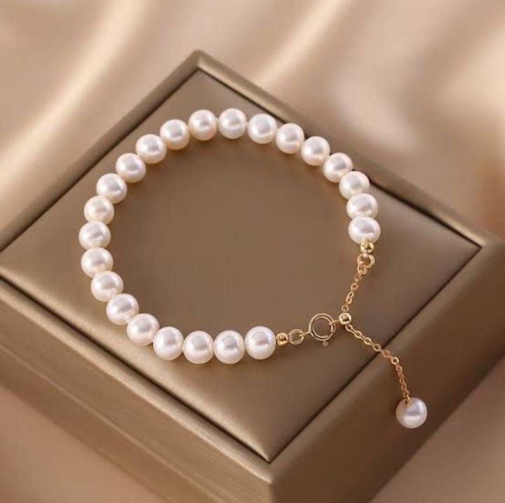 White%20Pearl%20Beads%20Beautiful%20Bracelet%20for%20Girls%20woman%20-%20Image%205