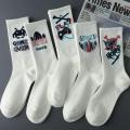 Graffiti socks men's ins, trendy and versatile, high-value mid-cut autumn student sports basketball socks, long tide men's stockings. 