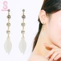 Stud Earrings Temperament Sparkling Rhinestone Women Stud Earrings. 