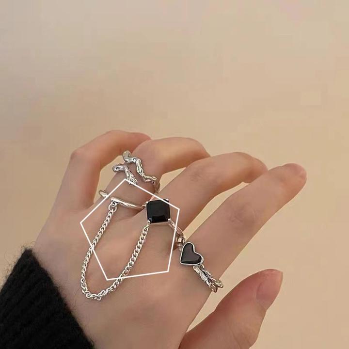 Vintage Black Crystal Heart Chain Ring for Women Simple Open Ring Finger Ring Cuff Set Punk Retro Female Jewelry Gift Accessories