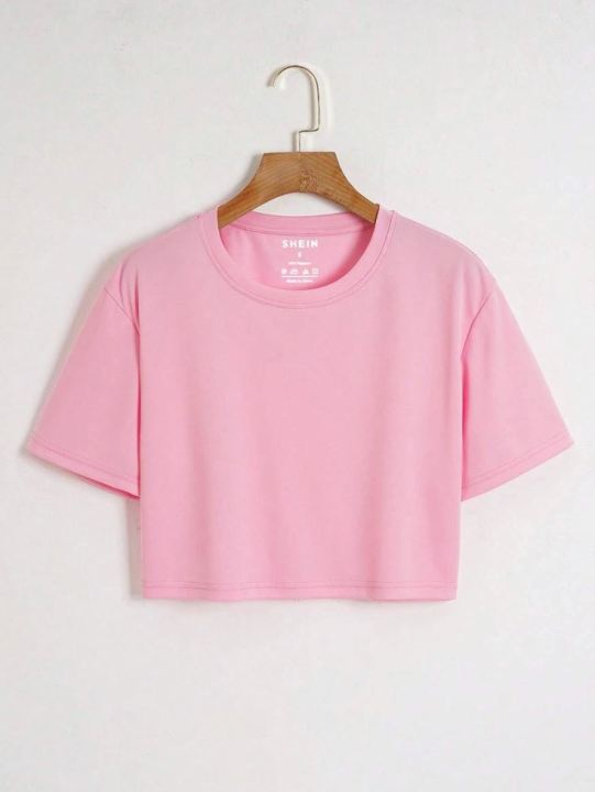 Pack%20of%204%20Premium%20Quality%20Plain%20Crop%20T-Shirts%20%7C%20Crew%20Neck%20%7C%20Half%20Sleeves%20%7C%20Casual%20Wear%20%7C%20Cotton%20Jersey%7C%20%20Crop%20Tops%20for%20Girls,%20Women%20&%20Ladies%20-%20Image%202