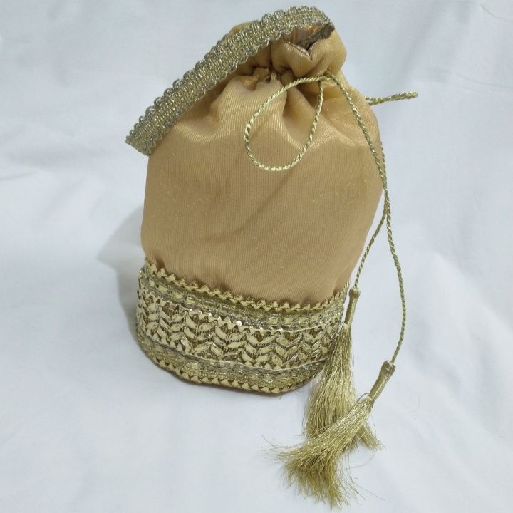 Designer%20Traditional%20Hand%20potli%20clutch/%20fancy%20embroidery%20bag/%20bridal%20bag/%20clutch%20bag%20for%20wedding/%20handmade%20bags/%20best%20gift%20for%20women%20-%20Image%204
