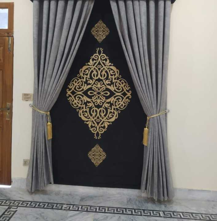 Pack%20of%203%20Velvet%20Motif%20Design%20Curtains%20%20-%20Applique%20Design%20Curtains%20-%20Customised%20-%20Image%206