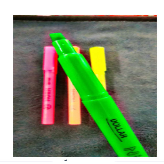 Neon%20Highlighter%20Set%20-%204%20Vibrant%20Colors%20(Yellow,%20Pink,%20Green,%20Orange)%20-%20Smooth%20Ink%20-%20School%20&%20Office%20Use%20-%20Image%202