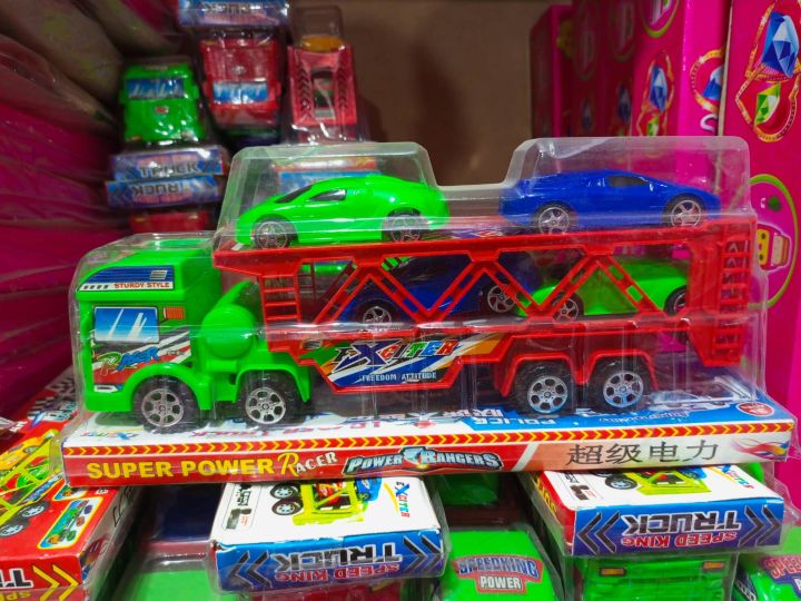 Double%20Decked%20Transport%20Truck%20Trailer%20Toy%20with%204%20Cars%20For%20Kids%20,Car%20Carrier%20Long%20Toy%20Truck%20-%20Friction%20Powered%20Loader%20for%20Kids%20-%20Image%205