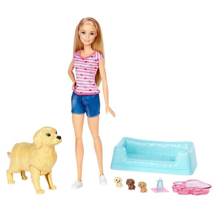 Barbie FDD43 FAMILY with Dog and Three Puppies