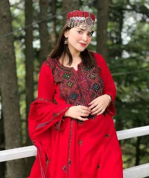 Afghan%20hats%20&caps%20Matha%20Patti%20With%20Cap,%20fashion%20girls%20accessories%20hats%20caps%20Hair%20jewelry,%20Tribal%20Patti%20With%20Knitted%20Caps%20Afghani%20Cultural%20Taqiyah%20Caps%20with%20Pendant%20girls%20caps%20and%20hats%20-%20Image%204