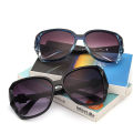 Women's Sunglasses with Diamonds ins to Make Big Face Thin-Looked Summer UV Protection Sunglasses Fashion Large Rim Sunglasses. 