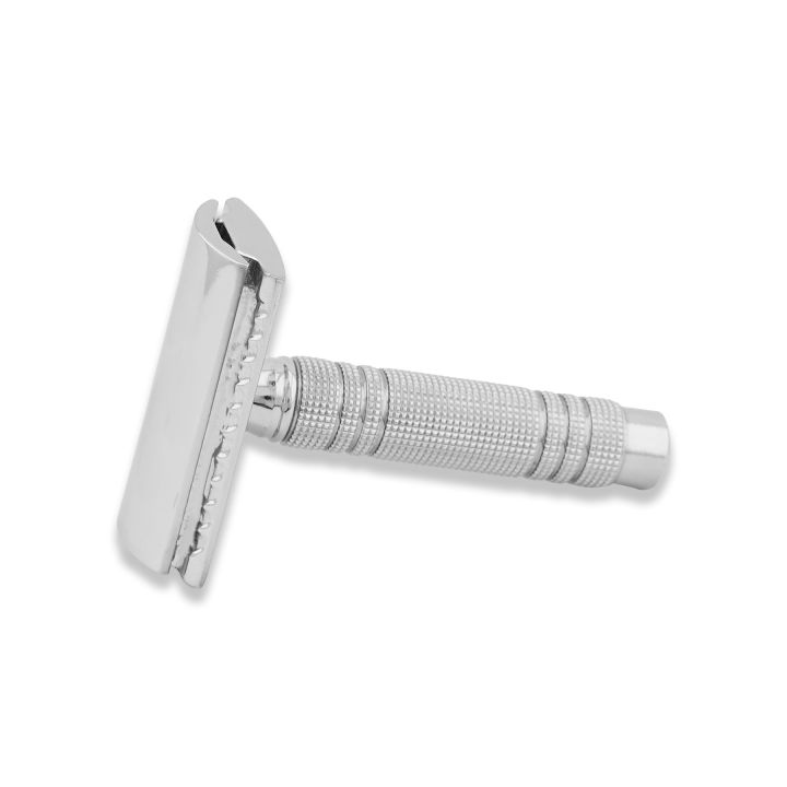 BrushnBlade%20Travel-Friendly%20Double%20Edge%20Safety%20Razor%20%E2%80%93%203-in-1%20Portable%20Metal%20Shaving%20Razor%20for%20Men%20&%20Women%20-%20Image%206