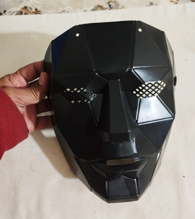Buy%20Squid%20Game%20Boss%20Mask%20%E2%80%93%20Squid%20Game%20Boss%20Mask%20-%20High-Quality%20Plastic%20Mask%20for%20Cosplay%20&%20Parties%20-%20Image%204