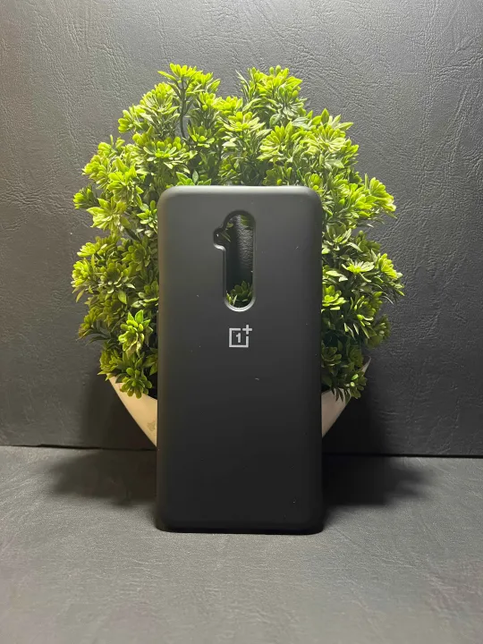 OnePlus%207T%20Pro%20/%207%20Pro%20-%20OnePlus%20Official%20Silicone%20Back%20Cover%20-%20Black%20-%20Image%202