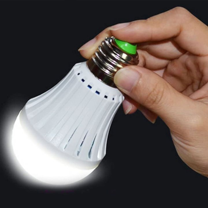 Rechargeable%20Emergency%20LED%20Magic%20Bulb%209W%20-%20Image%204