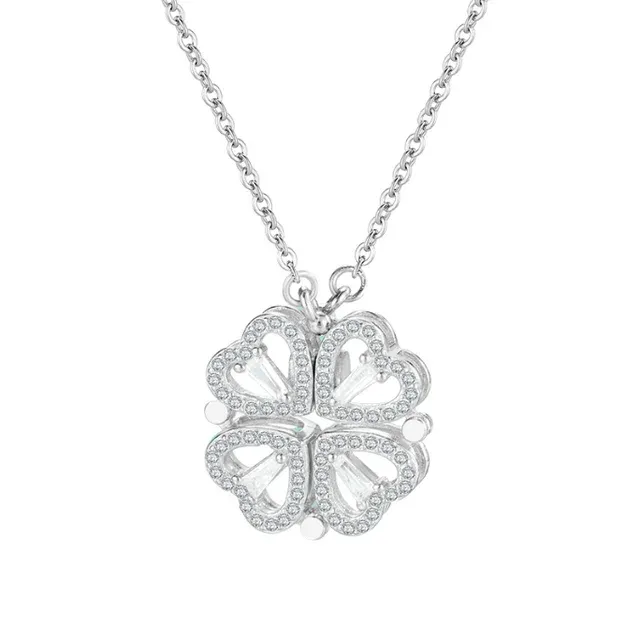 Lucky%20in%20Love%20%E2%80%93%20Four%20Leaf%20Clover%20Necklace%20for%20Women%20-%20Stainless%20Steel%20Jewellery%20-%20Image%209