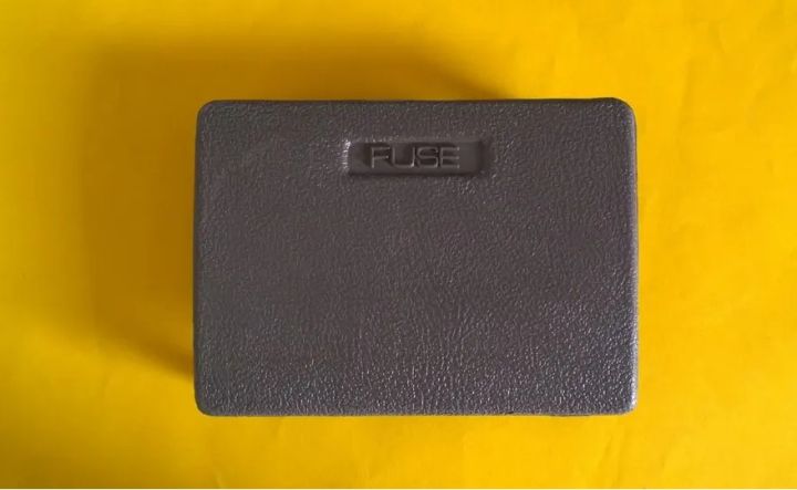 Suzuki Khyber  Old Swift Fuse Box Cover Lid