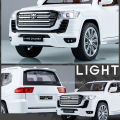 1:24 Scale Model Car Toyota LAND CRUISER LC300 LC200 Prado SUV Alloy Car Model Pull Back Diecast Metal Toy Off-road Vehicle Car Simulation  Model Toy Car With Push Lights Sound Collection Model Car Best Gift for Kids Boys Girls. 