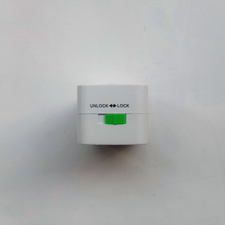 Universal%20Travel%20Adapter,%20All%20in%20One%20Multi%20Plug%20Socket,%20US/UK/AUS/JPN/THAI/SP/EU%20-%20Image%206