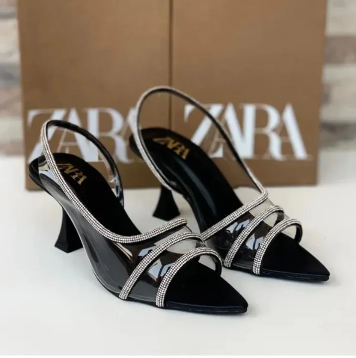 Step%20Up%20Your%20Style:%20ZARA%20Women's%20Heels%20That%20Elevate%20Every%20Look"%20-%20Image%203