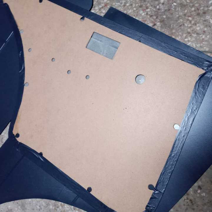 DAIHATSU%20CHARADE%20DOOR%20GATTY%204PCS%20-%20Image%204