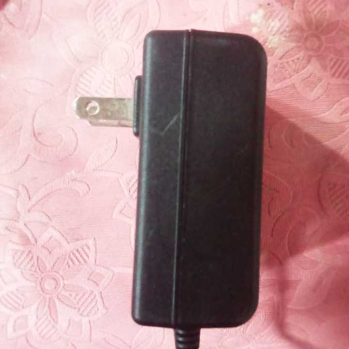 "HON-KWANG 12V Power Adapter Charger (1.5A / Compatible up to 3.5A) | Universal ITE Power Supply | 100-240V Input"