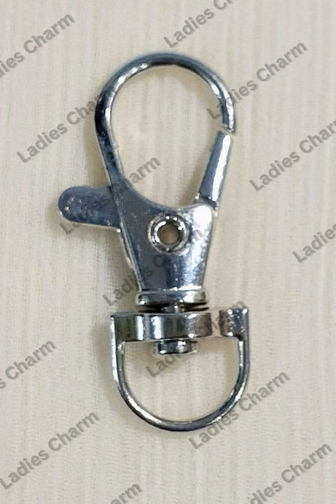 Swivel%20Clasp%20Gold%20and%20Silver%20Trigger%20Snap%20Hook%20-%2034mm%20Gold%20and%2037mm%20Silver%20Metal%20Buckle%20Clips%20for%20Keychains,%20Bags,%20DIY%20Crafting%20(6,%2012,%2024%20pcs)%20-%20Image%209