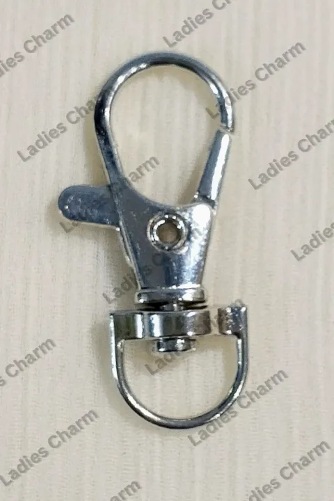 Swivel%20Clasp%20Gold%20and%20Silver%20Trigger%20Snap%20Hook%20-%2034mm%20Gold%20and%2037mm%20Silver%20Metal%20Buckle%20Clips%20for%20Keychains,%20Bags,%20DIY%20Crafting%20(6,%2012,%2024%20pcs)%20-%20Image%209