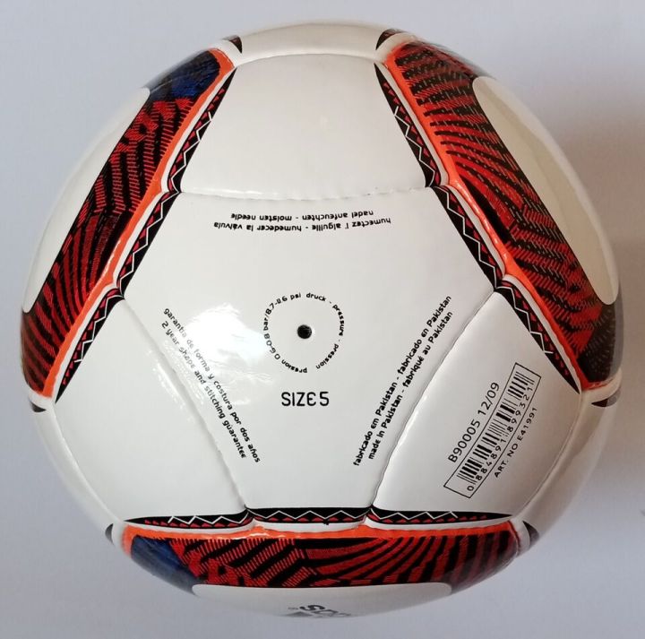 JABULANI%20FIFA%20World%20Cup%202010%20South%20Africa%20Match%20Soccer%20Ball%20/%20Football%20-%20Image%204