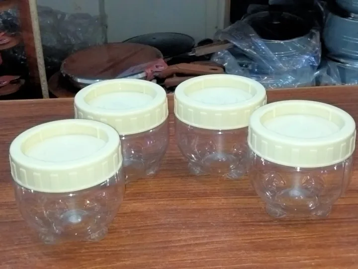 Set%20of%204%20Mini%20Plastic%20Storage%20Jars%20%E2%80%93%20100g%20Capacity%20Each%20%7C%20Interlocking%20Jar%20Design%20%7C%20Transparent%20Jars%20with%20Cream%20Lids%20%7C%20Airtight%20Plastic%20Containers%20for%20Spices,%20Dry%20Fruits,%20Snacks%20%7C%20Small%20Round%20Kitchen%20Jars%20%7C%20Leak-Proof%20&%20Stackable%20-%20Image%203