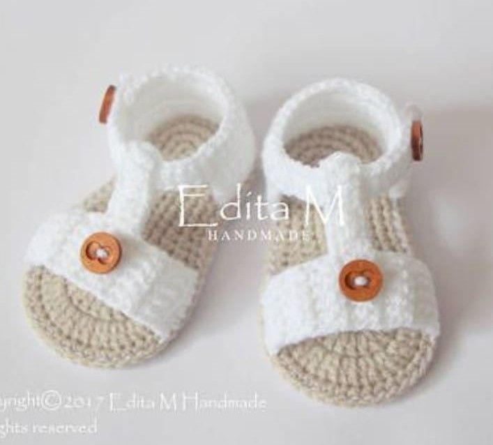 CROCHET%20BABA%20SHOES%20/%20BABY%20BOYS%20CHAPAL%20/%20HANDMADE%20WOOLEN%20SHOES%20-%20Image%204