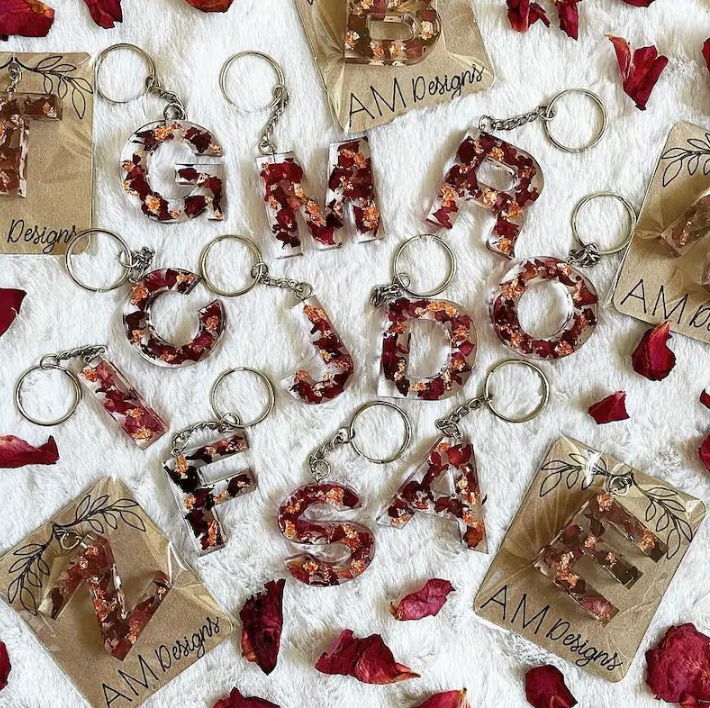Initial%20keychain-%20Rose%20-%20silver-%20%20fancy%20keychain-%20Resin-%20%20Epoxy%20-%20real%20rose%20flower%20-%20Image%203