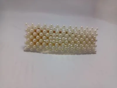 White%20pearls%20Pins,%20Pack%20of%202%20metal%20and%20Pearls%20Hair%20Clip%20Fancy%20For%20Women,%20girls%20Hair%20Accessories%20-%20Image%208