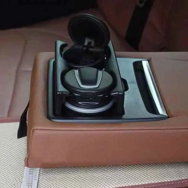 Portable%20LED%20Smoke%20Car%20Ashtray%20with%20Holder,%20Automatic%20Light%20Indicator,%20Flame%20Retardant%20Cigarette%20Holder%20Box,%20Universal%20Ash%20Tray%20Cup%20for%20Cars,%20Smokeless%20Auto%20Ashtray%20with%20LED%20Light%20%E2%80%93%20Fancy%20Car%20Ashtray%20-%20Image%207