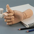 Artistic Wooden Mannequin Model Realistic Lightweight Movable And Adjustable Natural Wood Articulated Limbs Limbs Mannequin. 