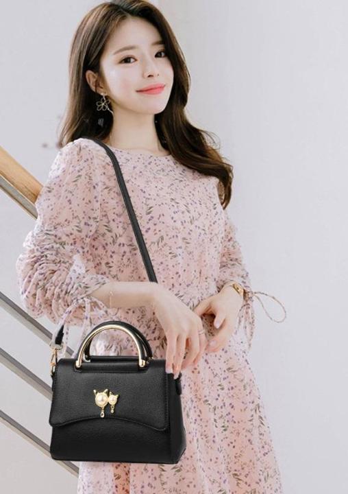Branded%20leather%20handbags/%20designer%20bags/Chap%20Ladies%20Handbags/%20cross%20bag%20female%20big%20bag%20new%20Korean%20-%20Image%204