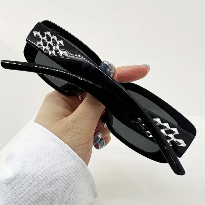Korean%20Style%20Rectangular%20PC%20Frame%20Eyeglasses%20,%20Anti%E2%80%91Reflective%20Hiking%20Y2K%20Unisex%20-%20Image%204