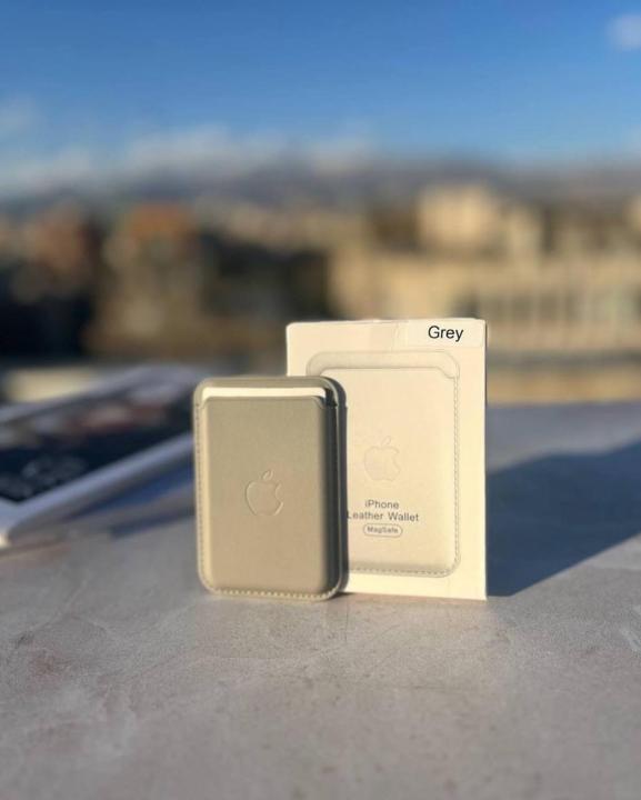 Apple%20Leather%20MagSafe%20Animation%20Wallet%20-%20Image%204